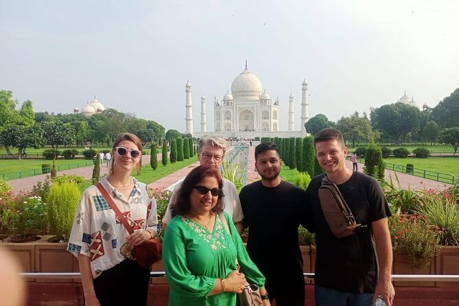 Taj Mahal Tour From Cruise Port, Mumbai, Cochin and Goa - Day 1: From the ship to Agra
