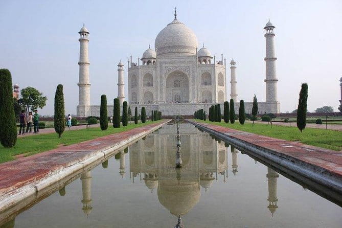 Taj Mahal Tour From Cruise Port, Mumbai, Cochin and Goa - Agra Fort and the Mughal court
