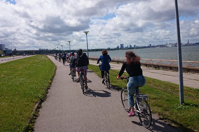 Tallinn Bike Tour from Tallinn Cruise Port - A useful three-hour introduction to Tallinn