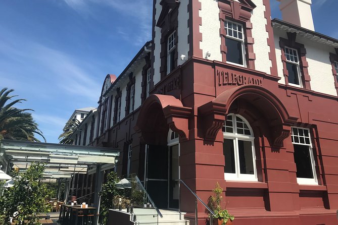 Tauranga Shore Excursion: History & Kiwifruit Tasting – 4 Hours - What the vehicle and group size mean for you