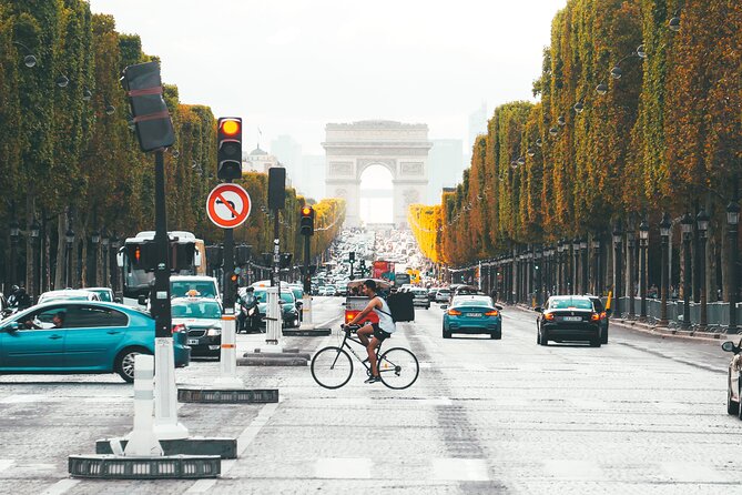 The Best Private Paris Tours from Le Havre Cruise Ship Port - Eiffel Tower: a strong first photo stop