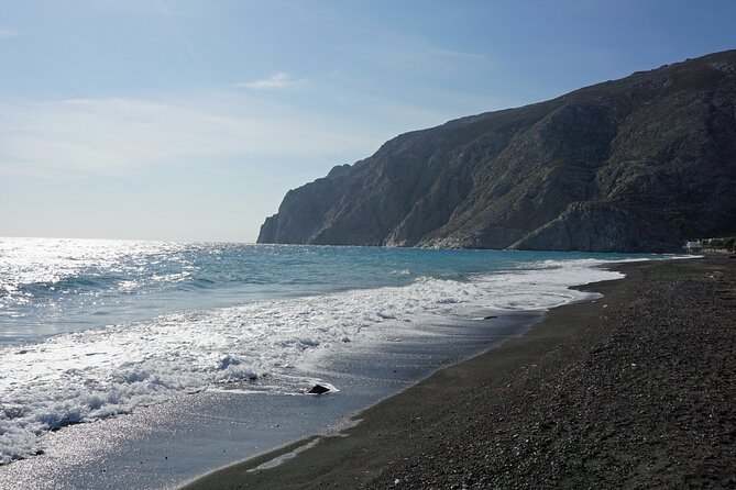 The Best Santorini Small-Group Shore Excursion for Cruise Ships - What the vehicle and group size mean