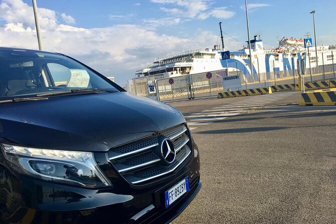 Trasferimento dal porto di Civitavecchia A Roma - Meet-and-greet service at Civitavecchia
