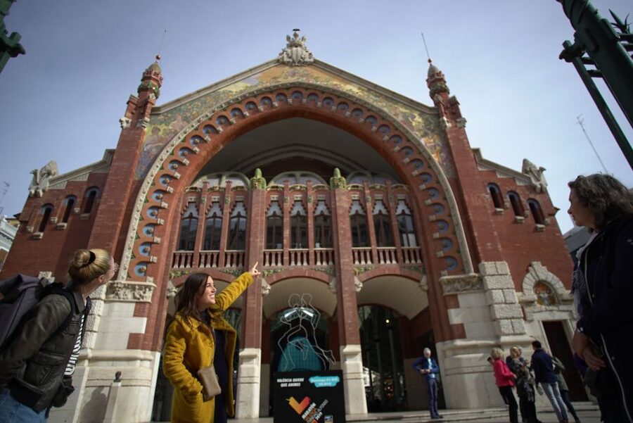 Valencia: Private 4-Hour Shore Excursion - Moving into Ciutat Vella